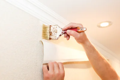 Pose de papier peint à la Croixille — revêtements muraux et toiles de verre
